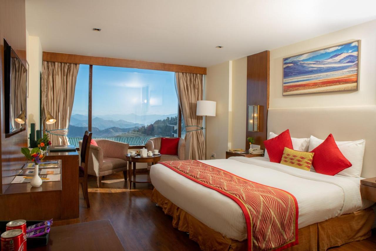 Royal Tulip Luxury Hotel, Kufri, Shimla Esterno foto