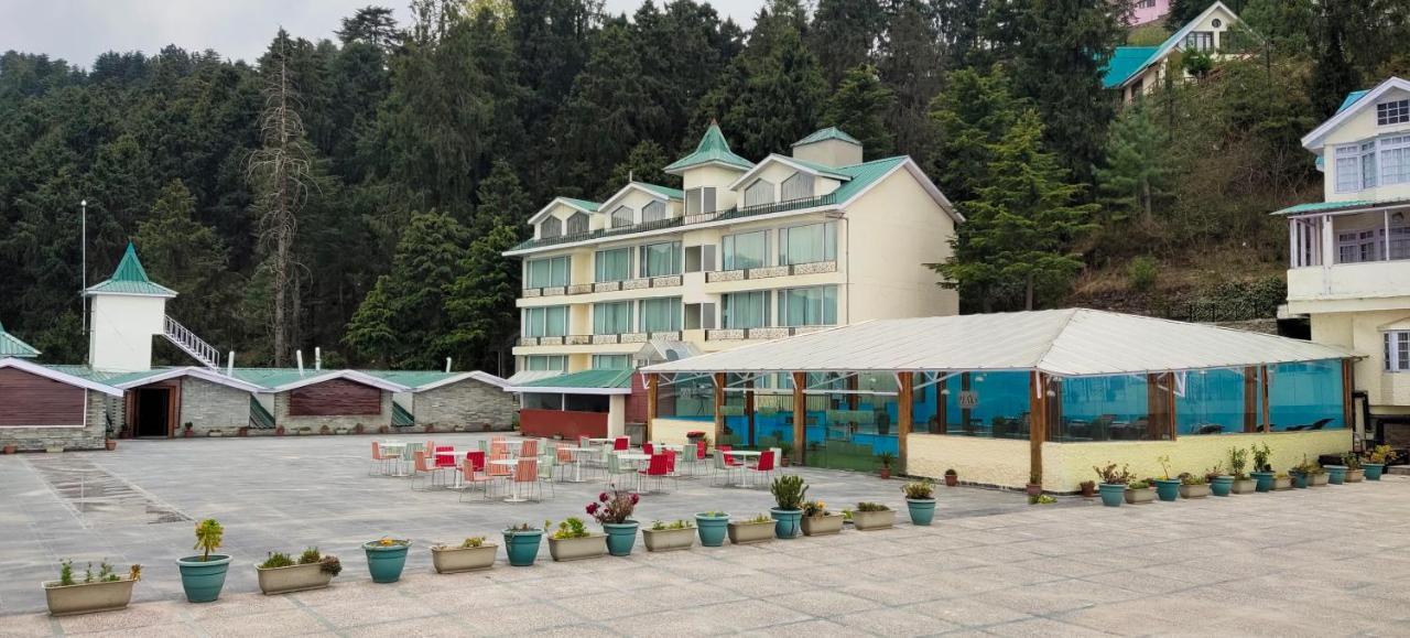 Royal Tulip Luxury Hotel, Kufri, Shimla Esterno foto